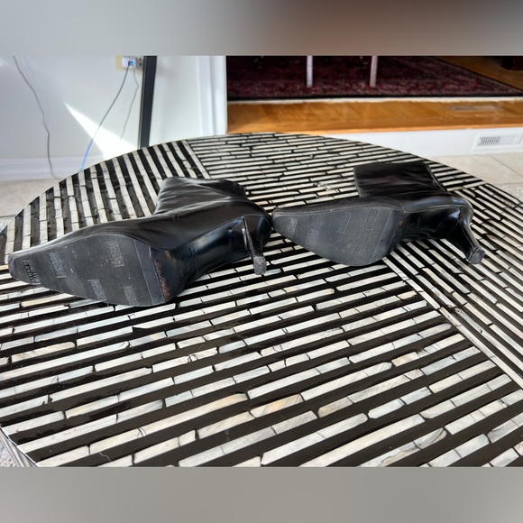 Stuart Weitzman Half Calf Pump Heeled Boots Size 8.5 - Picture 3 of 4